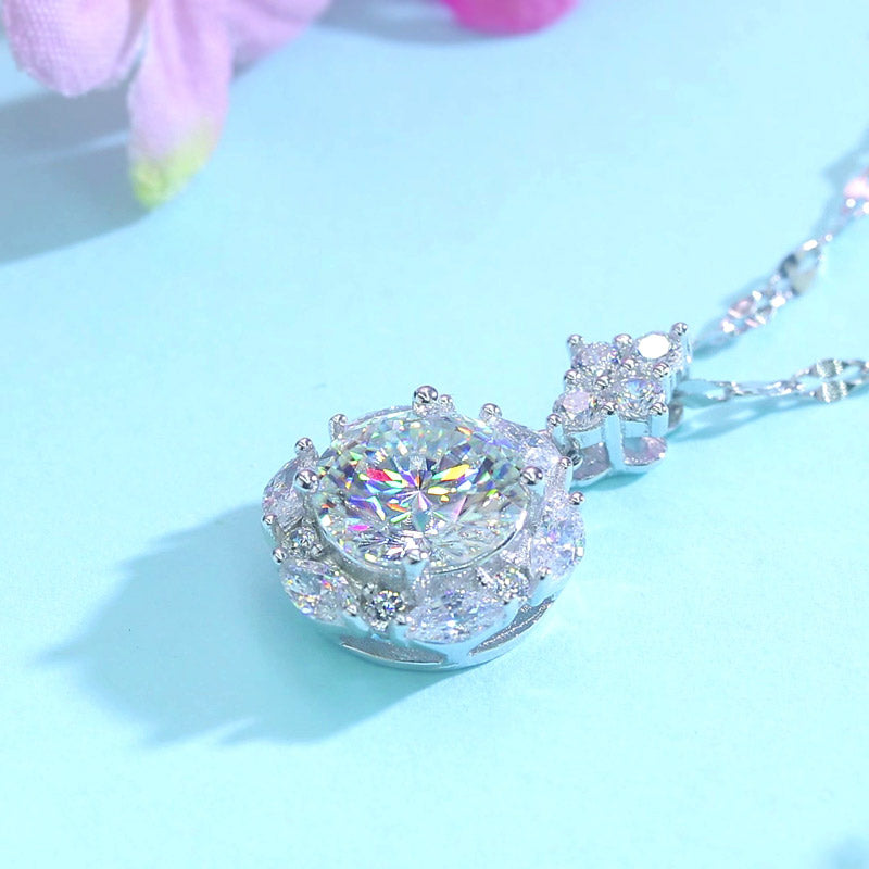 2 Carats Moissanite Diamond Flower Pendant Necklace 925 Sterling Silver