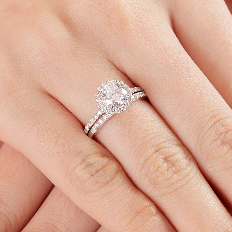1 Carat Moissanite Diamond Halo Ring Set (1 pcs / 2 pcs) 925 Sterling Silver