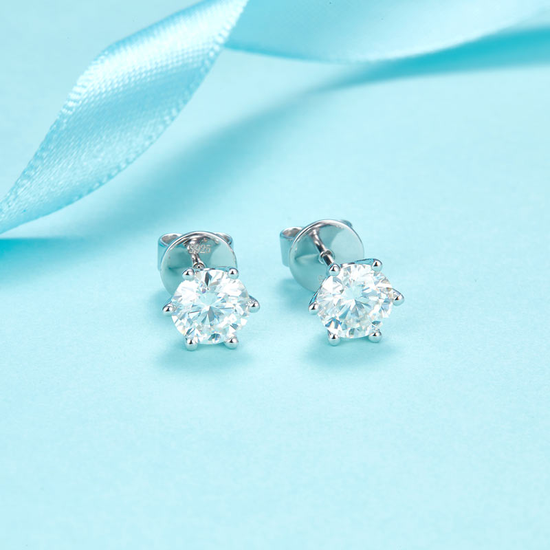 0.5 Carat Moissanite Diamond 6 Claws Stud Earrings 925 Sterling Silver