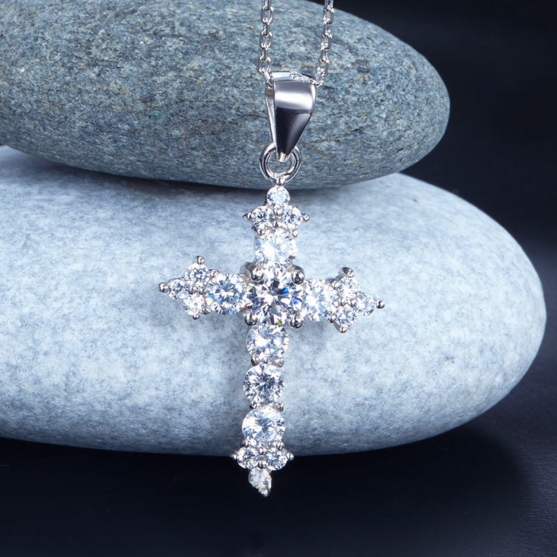 Round Cut Simulated Diamond 925 Sterling Silver Cross Pendant Necklace