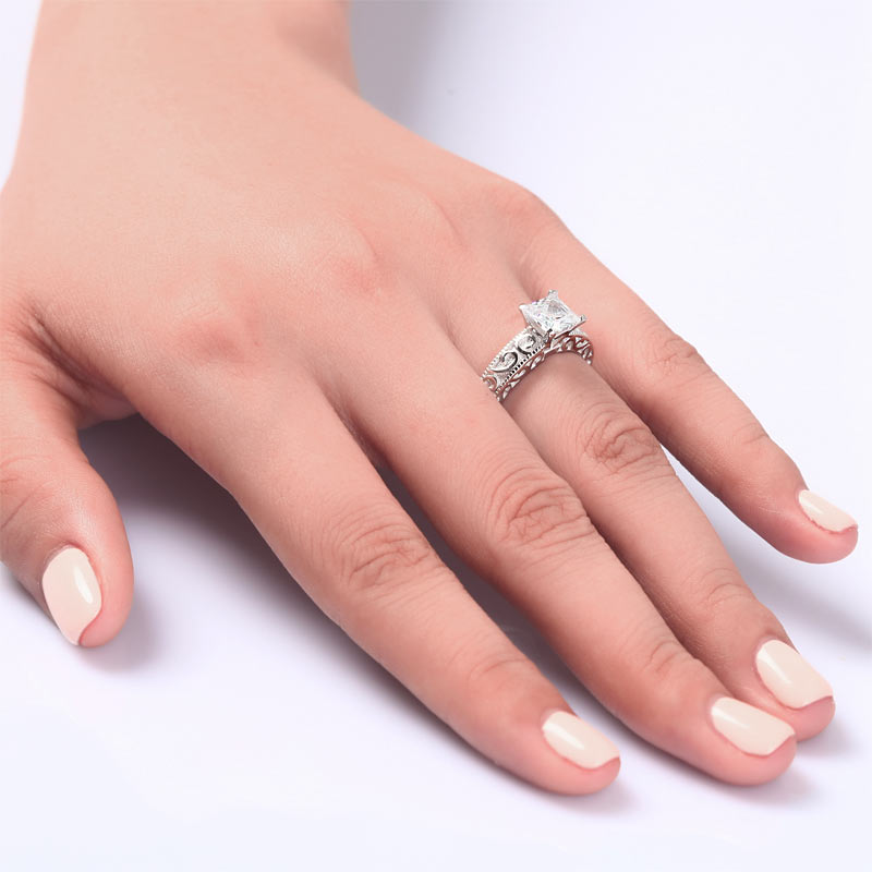 Vintage Style 1 Carat Simulated Diamond Solid 925 Sterling Silver Wedding Engagement Ring