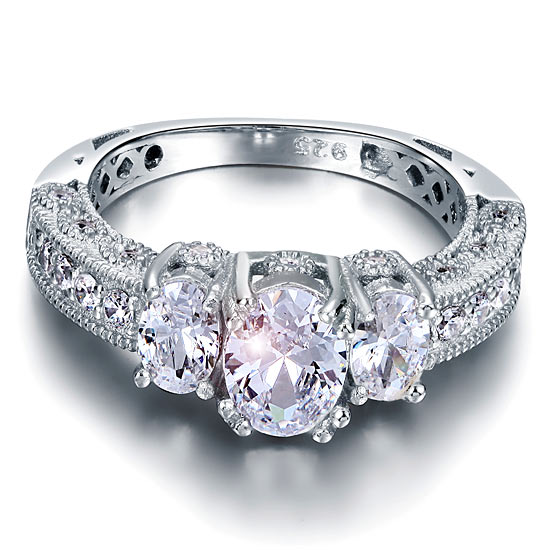 Vintage Style 2 Carat Simulated Diamond Solid 925 Sterling Silver Wedding Engagement Ring