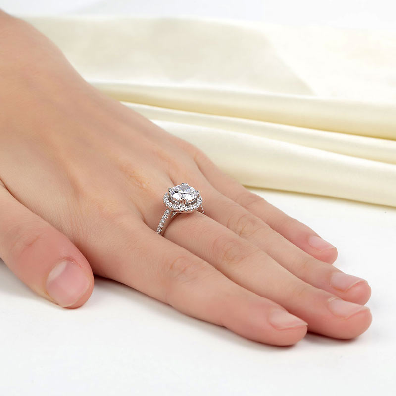 925 Sterling Silver Wedding Engagement Halo Ring 2 Carat Simulated Diamond
