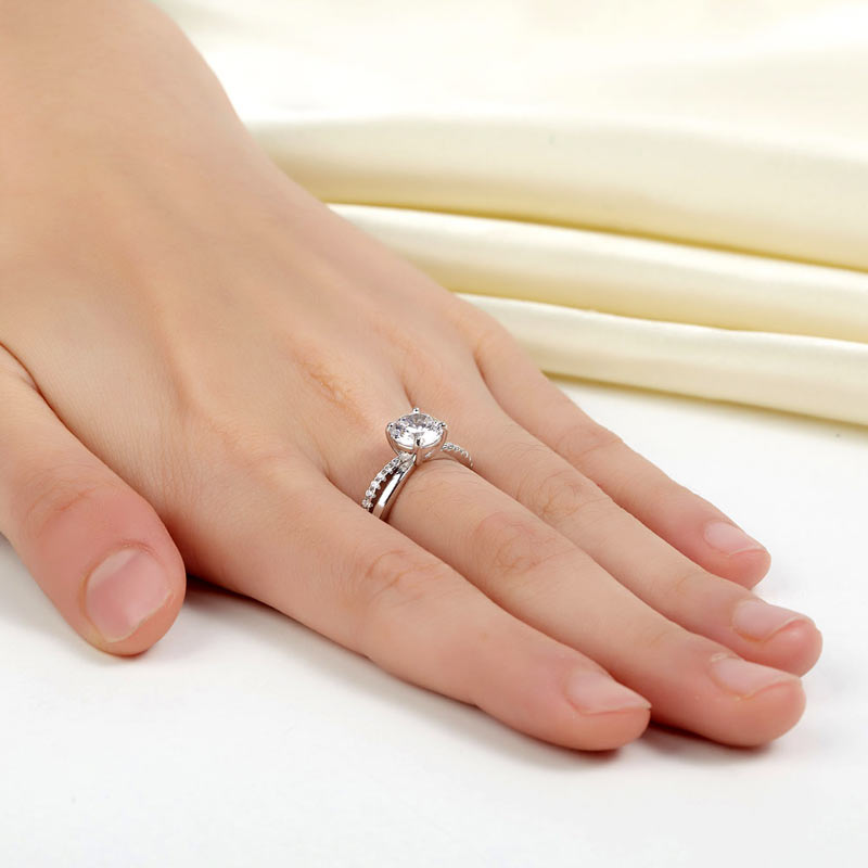 925 Sterling Silver Wedding Promise Anniversary Ring 1.25 Ct Simulated Diamond