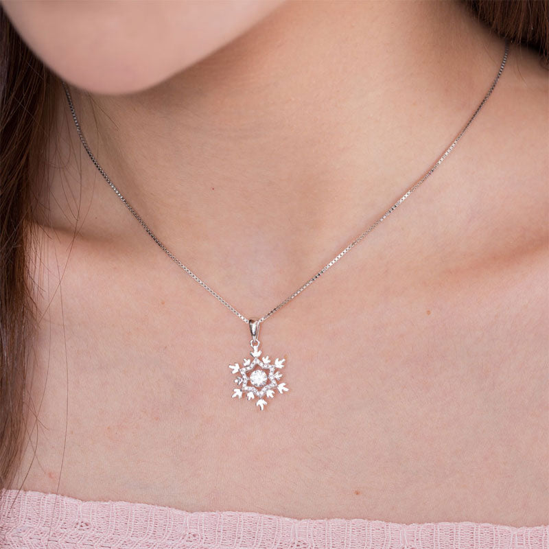 Dancing Stone Snowflake Pendant Necklace 925 Sterling Silver Good for Bridal Bridesmaid Gift