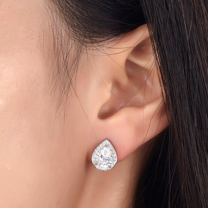 1 Carat Pear Cut Simulated Diamond 925 Sterling Silver Stud Earrings