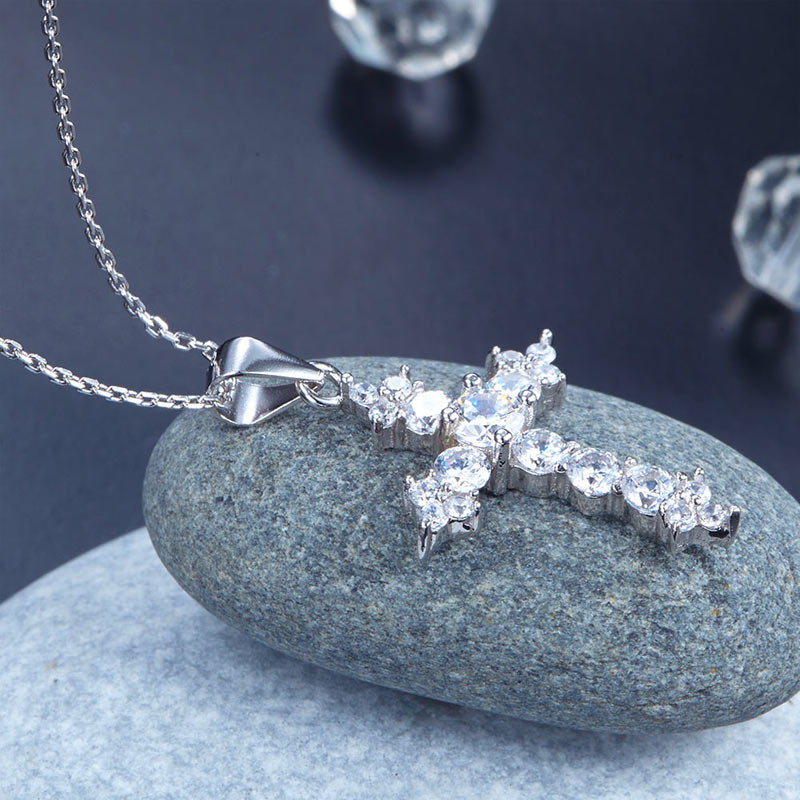 Round Cut Simulated  Diamond 925 Sterling Silver Cross Pendant Necklace