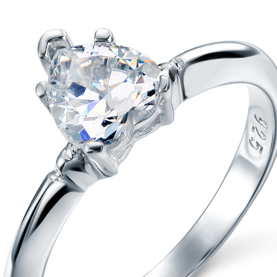1.5 Carat Heart Cut Simulated Diamond Engagement Sterling 925 Silver Ring
