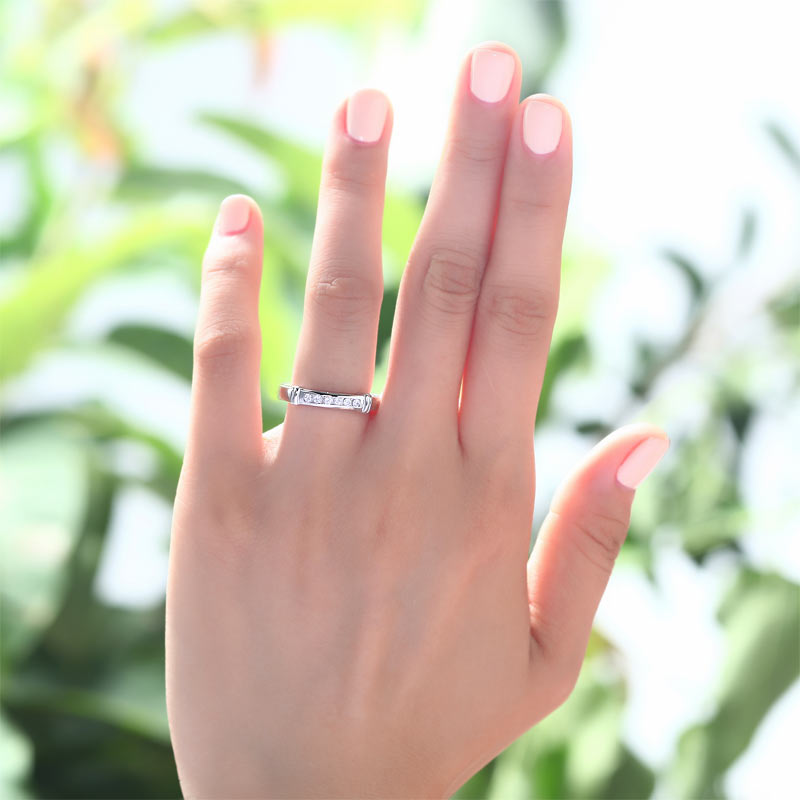 Simulated Diamond Solid Sterling 925 Silver Wedding Ring