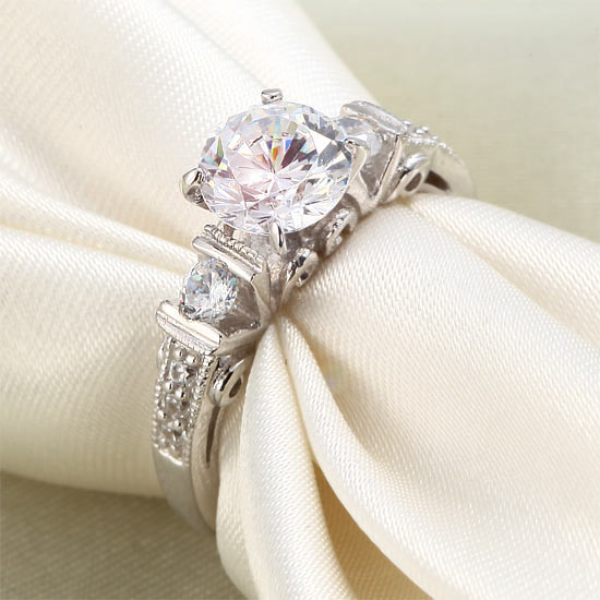 Vintage Style 1.25 Carat Simulated Diamond Solid 925 Sterling Silver Wedding Engagement Ring