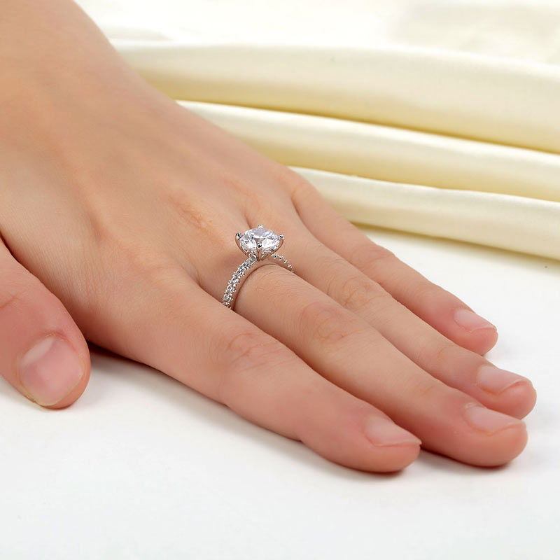 925 Sterling Silver Bridal Engagement Ring 2 Carat Simulated Diamond Jewelry