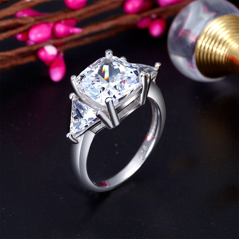 Cushion Cut 4 Carat 925 Sterling Silver Ring Party Luxury Jewelry Simulated Diamond