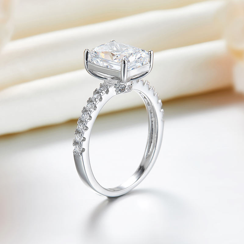 3 Carat Simulated Diamond Engagement Ring 925 Sterling Silver