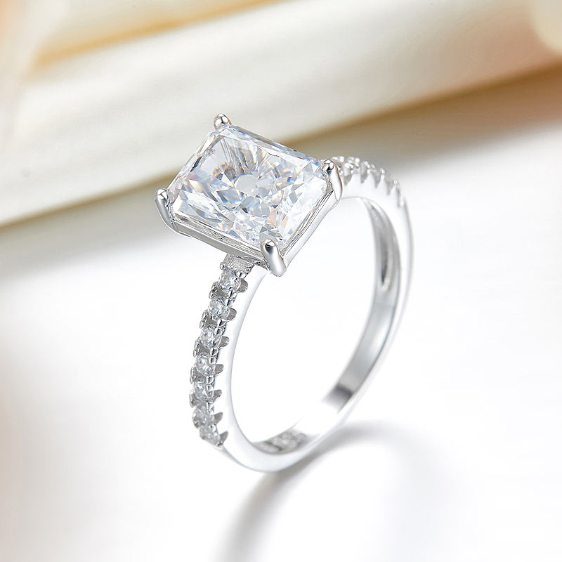 3 Carat Simulated Diamond Engagement Ring 925 Sterling Silver